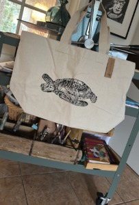 Tasche mit Schildkröten Linoldruck
